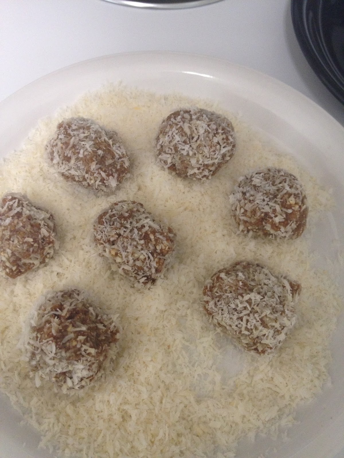 5Ingredient Paleo FruitNut Coconut Rolls